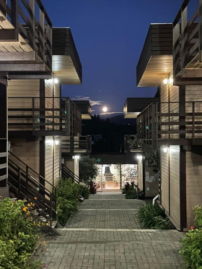Hotel Eco Village New Athos Extérieur photo